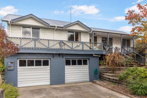 1 Cedar Place, Owhata, Rotorua