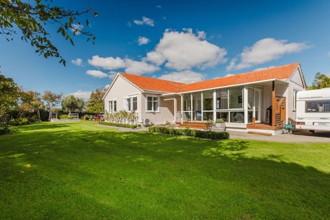 64 Guy Street, Dannevirke