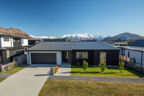 43 Tenby Street, Wanaka