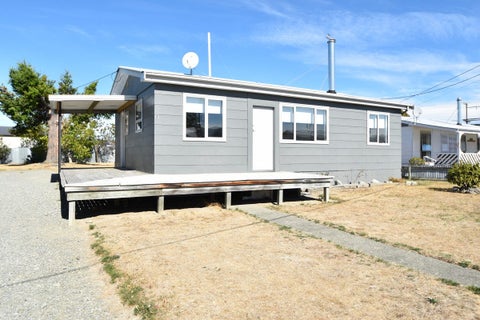2 Hopkins Road, Twizel
