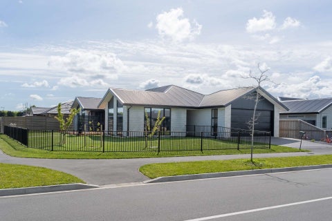 43 Oaks Drive, Lincoln, Lincoln