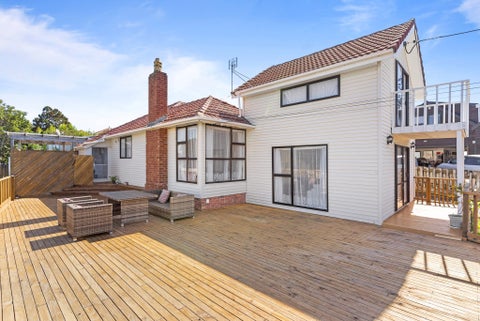 6 Marshall Laing Avenue, Mount Roskill, Auckland