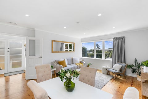 1 Allen Terrace, Tawa, Wellington