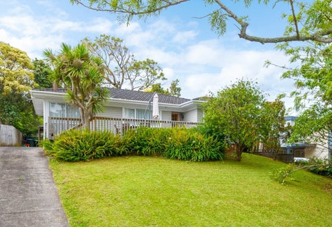 22 Commodore Drive, Lynfield, Auckland