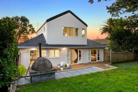 20 Sea Vista Avenue, Beach Haven, Auckland