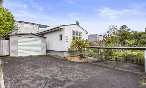1/645 Swanson Road, Swanson, Auckland