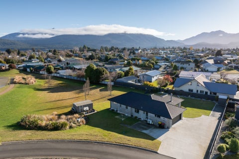 25 Tawera Place, Te Anau, Te Anau
