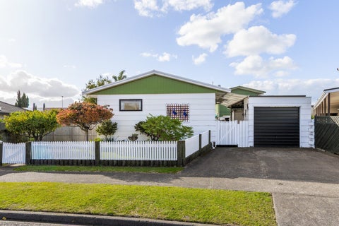 42 Konini Crescent, Pirimai, Napier