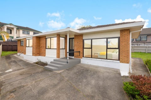 2/17 Vintage Drive, Henderson, Auckland