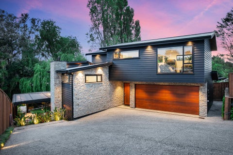 18 Atkinson Road, Titirangi, Auckland
