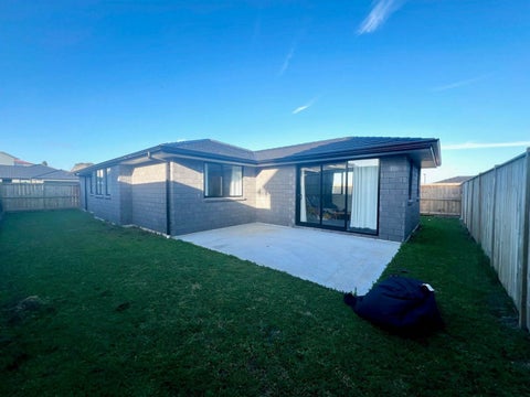 8 Pouate Way, Waiuku, Waiuku
