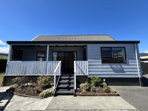 2/17 Ranui Road, Stoke, Nelson