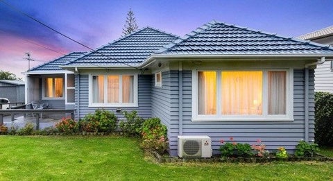 58 Royal Road, Massey, Auckland