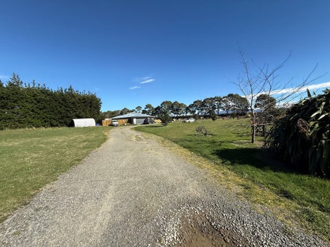 685 Woodstock Road, Burnt Hill, Oxford