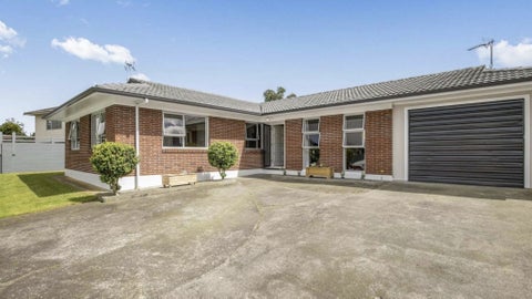 16 Damian Way, Weymouth, Auckland