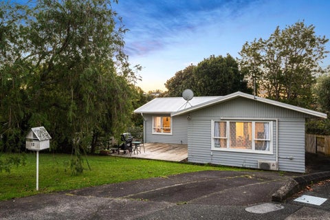 12 Orsova Place, Lynfield, Auckland