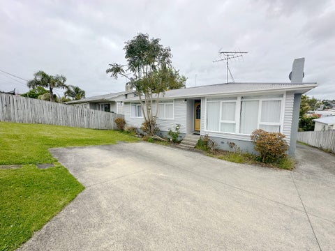 9 Raeben Avenue, Hillcrest, Auckland