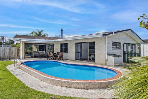 71 Fairway Drive, Kamo, Whangarei