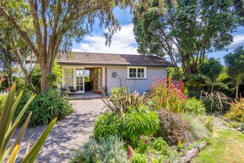 25 Seddon Street, Waikanae