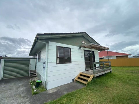 2/24 Burundi Avenue, Clendon Park, Auckland