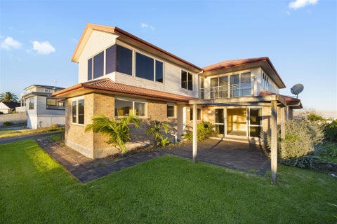 21 Sheralee Place, Bucklands Beach, Auckland