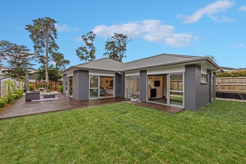 180 Harris Drive, Silverdale, Silverdale