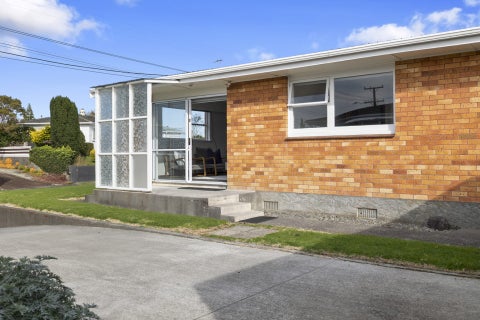 2/6 Essex Street, Vogeltown, New Plymouth