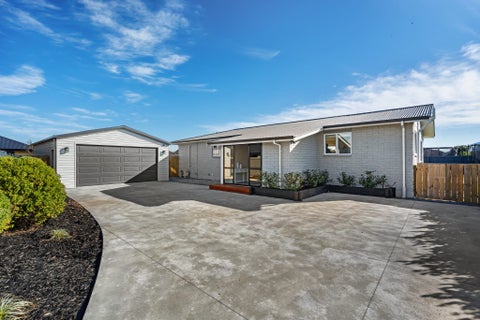 11 Full Moon Lane, Rolleston, Rolleston