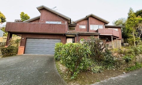 12 Springwater Vale, Unsworth Heights, Auckland