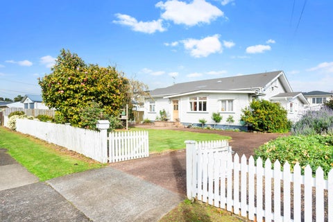 2 Carlie Street, Papatoetoe, Auckland