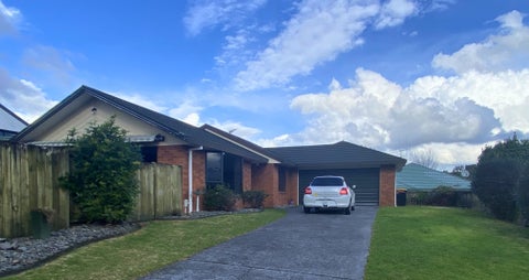 4 Whitby Place, Welcome Bay, Tauranga