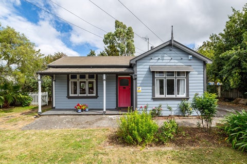 100 Fox Street, Featherston