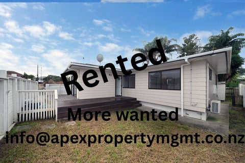 2/18 Gloria Avenue, Te Atatu Peninsula, Auckland