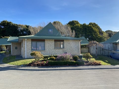 68/42 Main Road, Tawa, Wellington