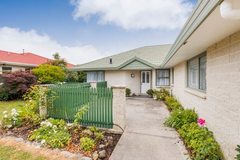 89 Pacific Drive, Fitzherbert, Palmerston North