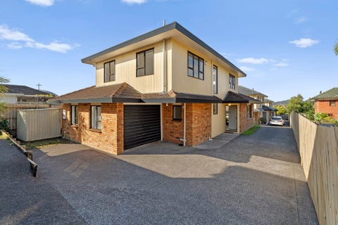 2/284 Richardson Road, New Windsor, Auckland