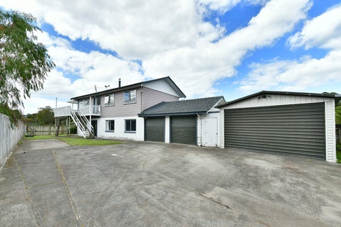 136 Sycamore Drive, Sunnynook, Auckland