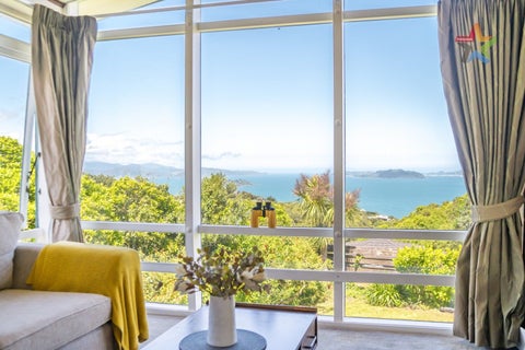 6 Taku Matenga Grove, Korokoro, Lower Hutt