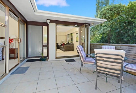 16 Lake Road, Northcote, Auckland