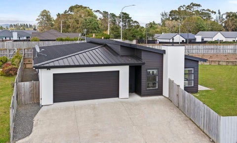 11 Coutts Way, Fitzherbert, Palmerston North