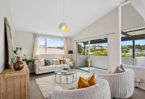 1/52 Beulah Avenue, Rothesay Bay, Auckland