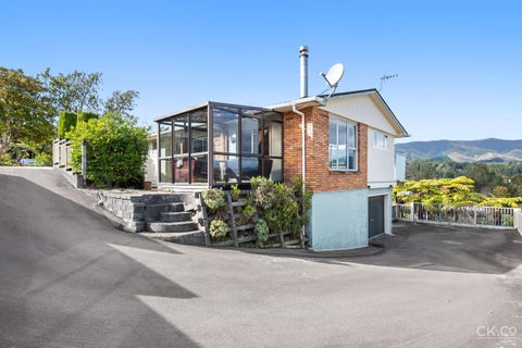 12 Alleyne Court, Brown Owl, Upper Hutt