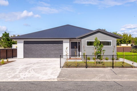 90 Fox Street, Featherston, Featherston