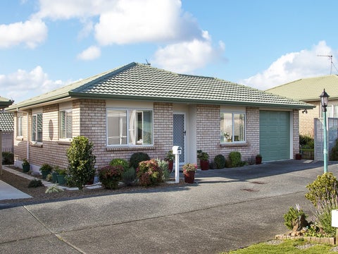 4/8 Village Place, Tuakau, Tuakau