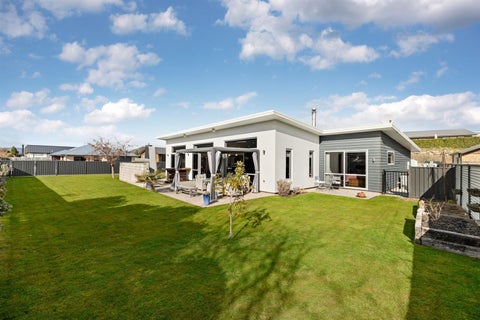2 Coromandel Street, Wanaka