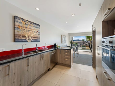 2/23 Wellington Street, Papakura, Auckland