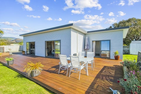 10 Pohatu Lane, Otaki