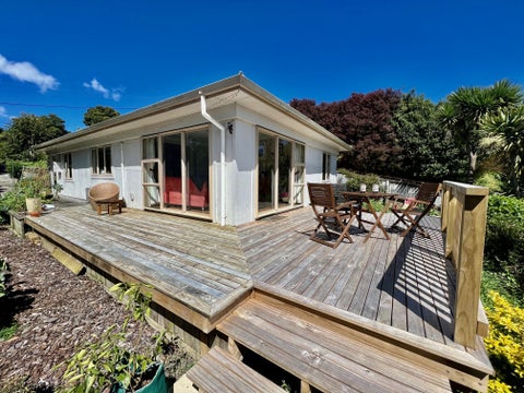 11 Violet Street, Raglan, Raglan