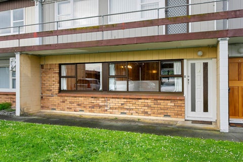 2/124 Kolmar Road, Papatoetoe, Auckland