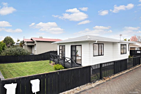 140 Rosebank Road, Avondale, Auckland